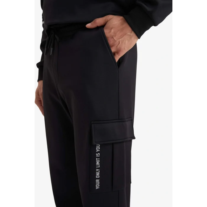 Defacto D3741AXBK81 Siyah DeFactoFit Standart Fit Üç Cepli Sporcu Jogger Eşofman Altı