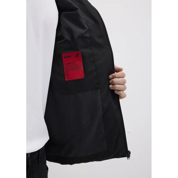 Mavi 0110651-71379 Su İtici Kapüşonlu Siyah Şişme Mont