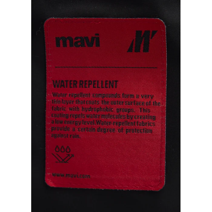 Mavi 0110651-71379 Su İtici Kapüşonlu Siyah Şişme Mont