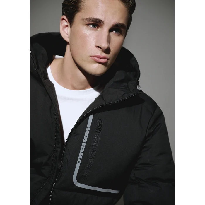 Mavi 0110463-900 Su İtici Kapüşonlu Siyah Mont