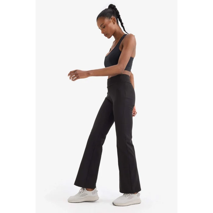 Defacto E7757AXBK81 Siyah Flare Fit Toparlayıcı Yüksek Bel Sporcu Pantolon