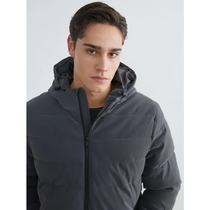 LCWAIKIKI Classic Gri Standart Kalıp Kapüşonlu Erkek Şişme Mont