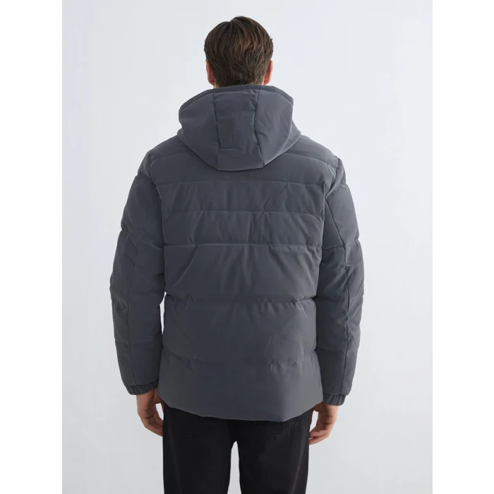 LCWAIKIKI Classic Gri Standart Kalıp Kapüşonlu Erkek Şişme Mont