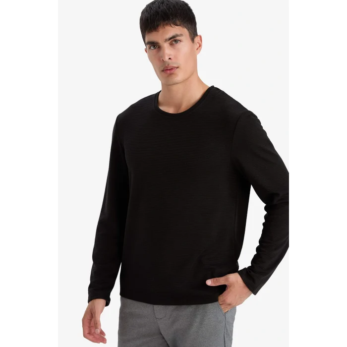 Defacto G2605AXBK81 Siyah Slim Fit Dar Kesim Bisiklet Yaka Sweatshirt