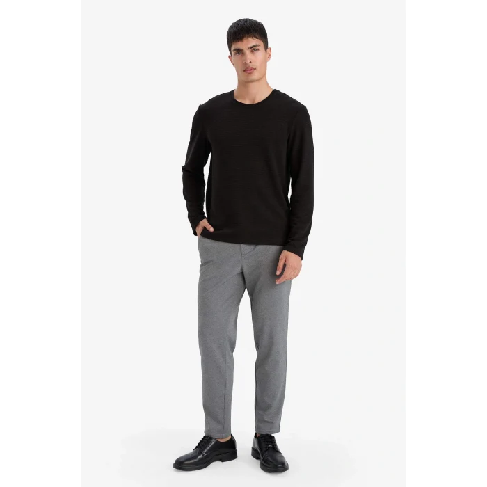 Defacto G2605AXBK81 Siyah Slim Fit Dar Kesim Bisiklet Yaka Sweatshirt