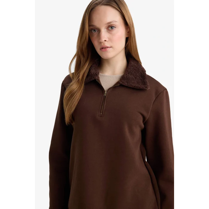 Defacto G3853AXBN341 Kahve Regular Fit Fermuarlı Yaka İçi Yumuşak Tüylü Kalın Sweatshirt Tunik