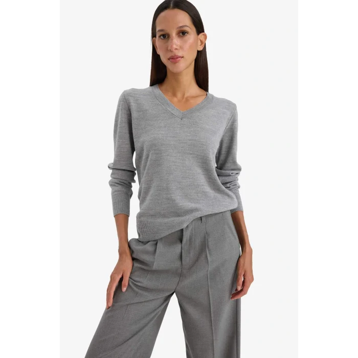 Defacto C4024AXGR456 Gri Relax Fit V Yaka Triko Kazak