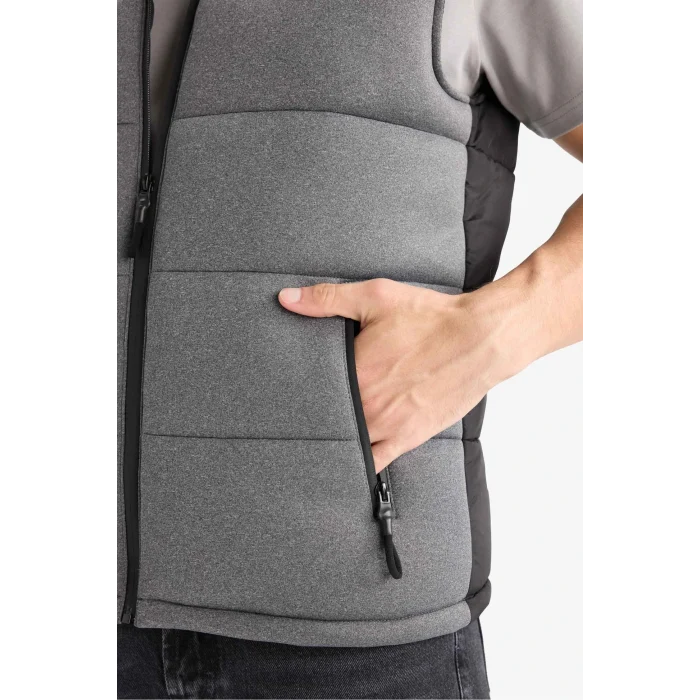 Defacto C5025AXBK27 Siyah Su İtici Slim Fit Dar Kesim Kapüşonlu İç Cepli Fermuarlı Şişme Yelek