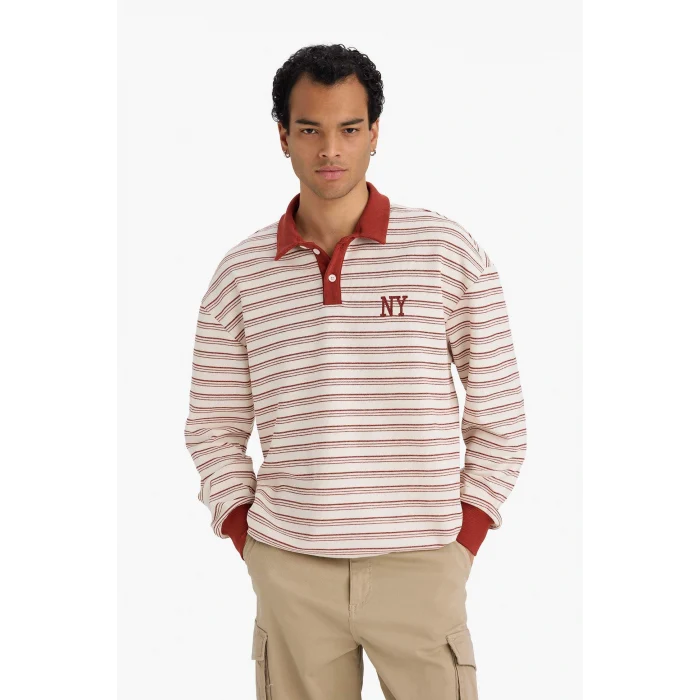 Defacto G7003AXER105 Ekru Boxy Fit Polo Yaka Baskılı Çizgili Sweatshirt