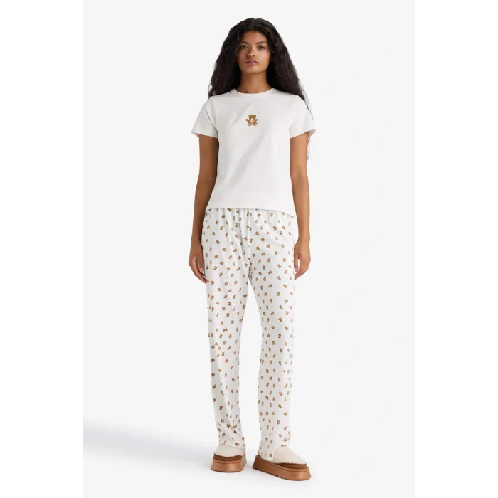 Defacto F9836AXER85 Ekru Pijama Takımı Regular Fit Baskılı Kısa Kollu Üst Desenli Uzun Alt