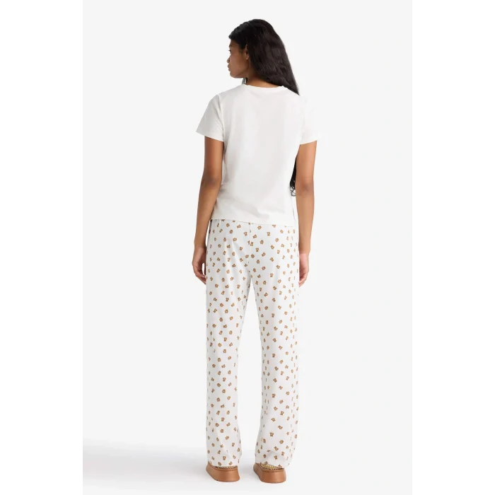 Defacto F9836AXER85 Ekru Pijama Takımı Regular Fit Baskılı Kısa Kollu Üst Desenli Uzun Alt