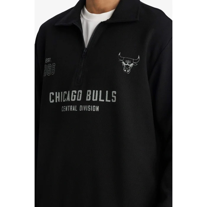 Defacto F5859AXBK81 Siyah NBA Chicago Bulls Relax Fit Polo Yaka Jakarlı Sweatshirt