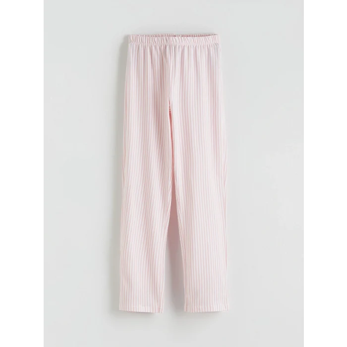 LCW Kids Beyaz Gömlek Yaka Kız Çocuk Pijama Takımı