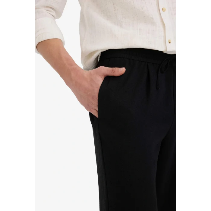 Defacto E4790AXBK27 Siyah Relax Fit Kısa Paça Keten Görünümlü Beli Bağcıklı Lastikli Cepli Pantolon
