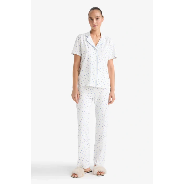 Defacto F7547AXER85 Ekru Pijama Takımı Regular Fit Desenli Kısa Kollu Üst Uzun Alt