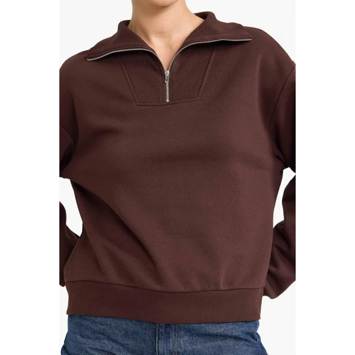 Defacto G4761AXBN267 Kahve Regular Fit Yarım Fermuarlı Balıkçı Yaka Basic Düz Sweatshirt