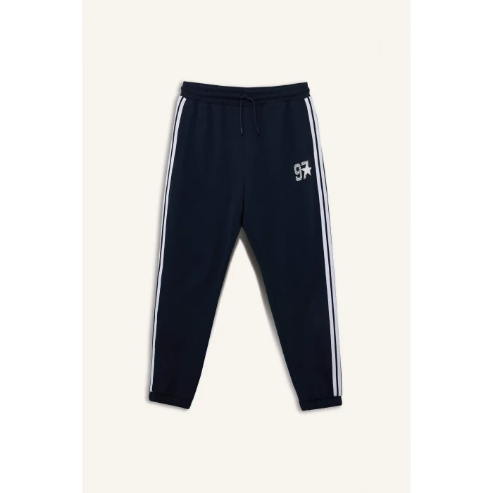 Defacto E9665AXNV64 Lacivert Regular Fit Beli Bağcıklı Cepli Paçası Lastikli Baskılı Jogger Eşofman Altı