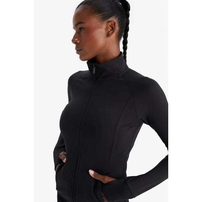 Defacto B3985AXBK81 Siyah Fitted Vücuda Oturan Ultra Soft Dik Yaka Çift Cepli Parmak Detaylı Fermuarlı Spor Hırka