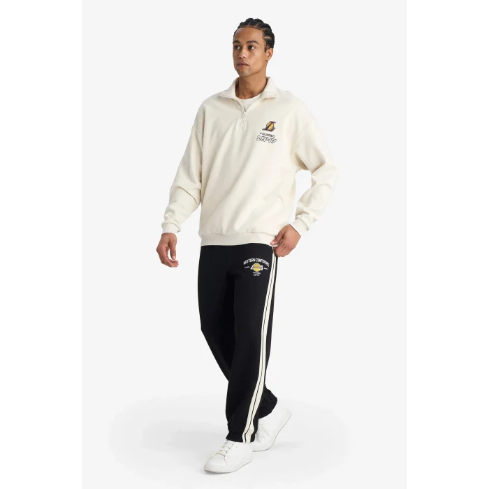 Defacto G5014AXBK81 Siyah NBA Los Angeles Lakers Standart Fit Jakarlı Jogger