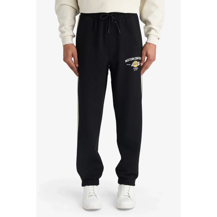 Defacto G5014AXBK81 Siyah NBA Los Angeles Lakers Standart Fit Jakarlı Jogger