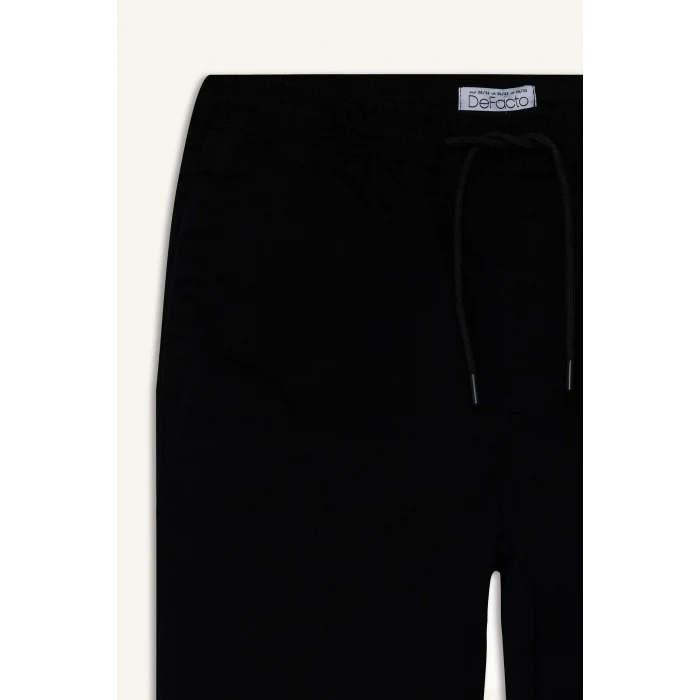 Defacto F4680AXBK81 Siyah Jogger Fit Beli Bağcıklı Üç Cepli Pantolon