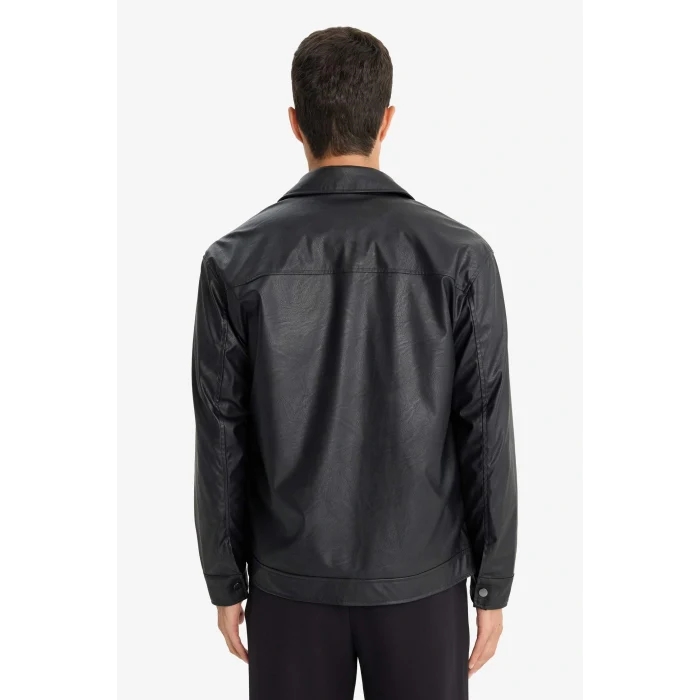 Defacto F9779AXBK27 Siyah Su İtici Regular Fit Çıtçıtlı Suni Deri İç Cepli Ceket Mont