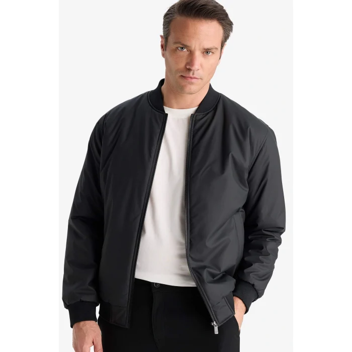 Defacto A3105AXBK27 Siyah Su İtici Slim Fit Dar Kesim Kolej Yaka Fermuarlı Astarlı Bomber Mevsimlik Mont