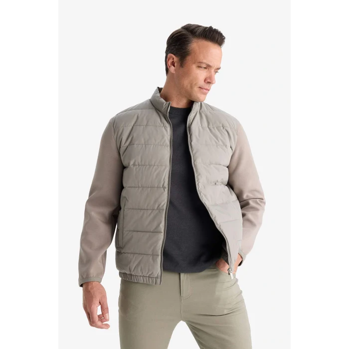 Defacto D7532AXGR3 Gri Su İtici Rüzgar Geçirmez Slim Fit Dar Kesim Astarlı Fermuarlı Cepli Mont
