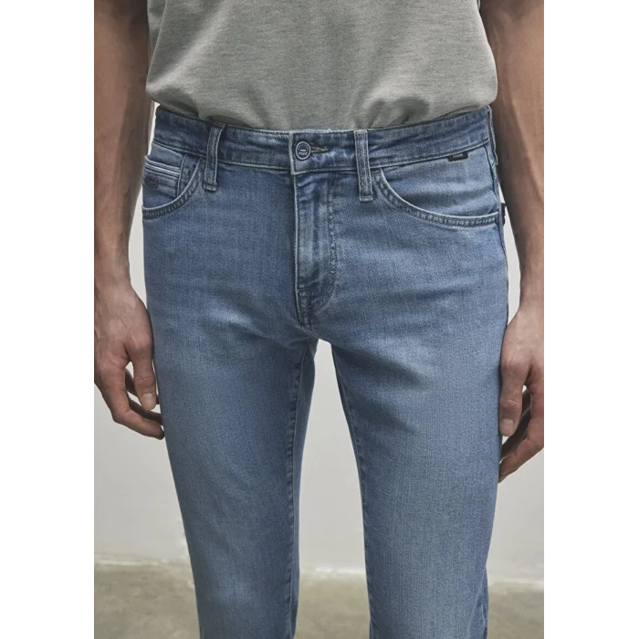 0042486531 JAMES Lt Vintage Premium Blue