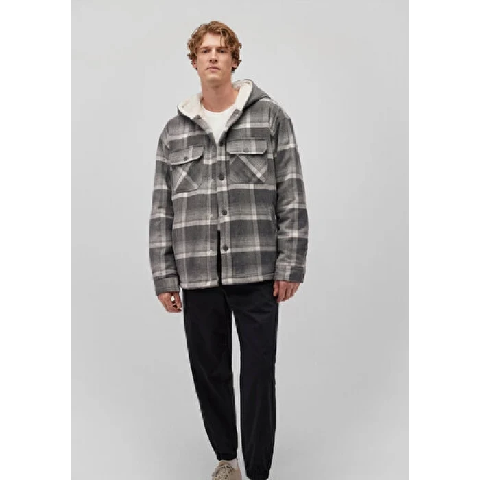 0110516-88240 KARELİ SHACKET