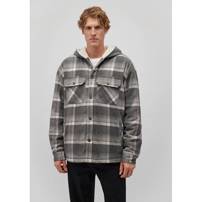 0110516-88240 KARELİ SHACKET