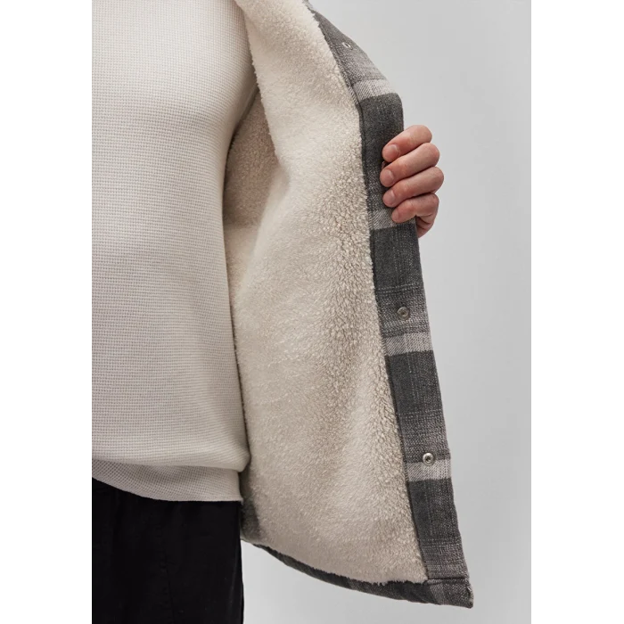 0110516-88240 KARELİ SHACKET