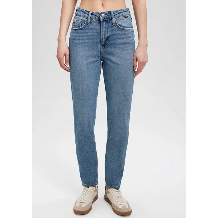 100277-87640 CINDY Lt Brushed Classic Denim