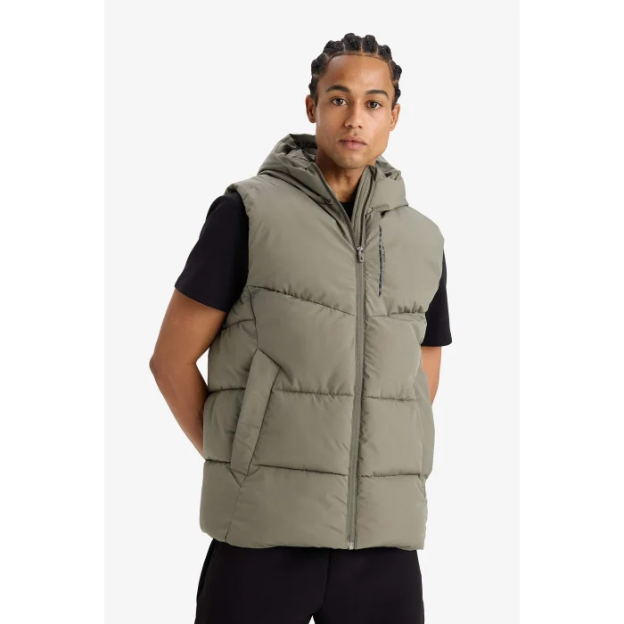 Defacto E9216AXKH422 Haki Su İtici Rüzgar Geçirmez Regular Fit Kapüşonlu Fermuarlı Cepli Şişme Yelek