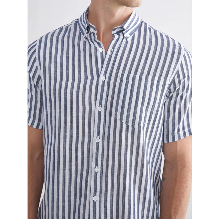 LCWAIKIKI Classic Lacivert Regular Fit Kısa Kollu Çizgili Erkek Gömlek