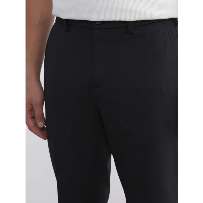 LCWAIKIKI Classic Siyah Dar Kalıp Erkek Chino Pantolon