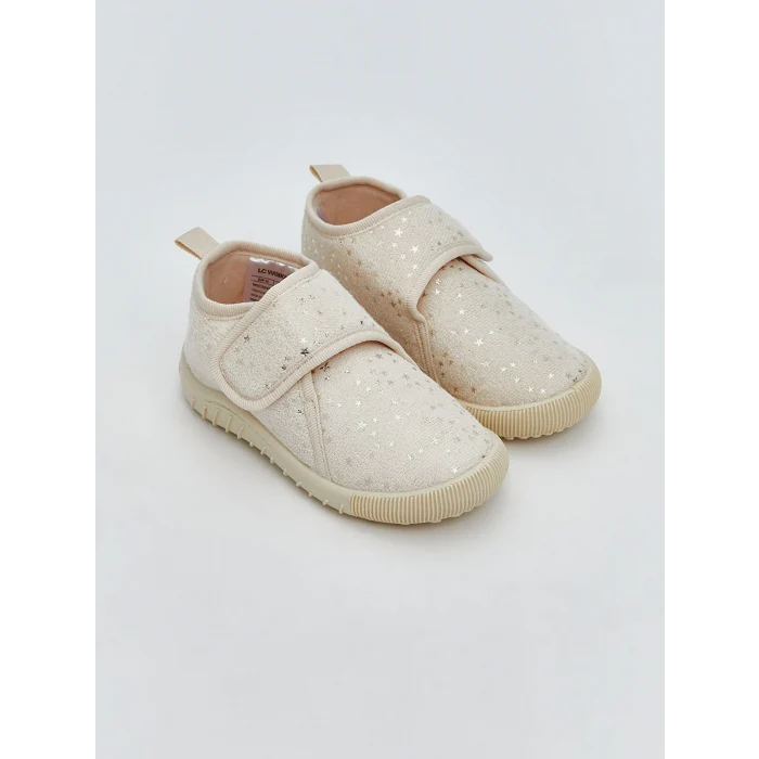 LCW STEPS Bej Yıldız Desenli Kız Bebek Panduf