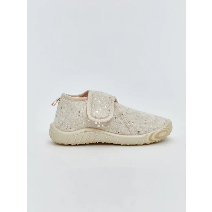 LCW STEPS Bej Yıldız Desenli Kız Bebek Panduf