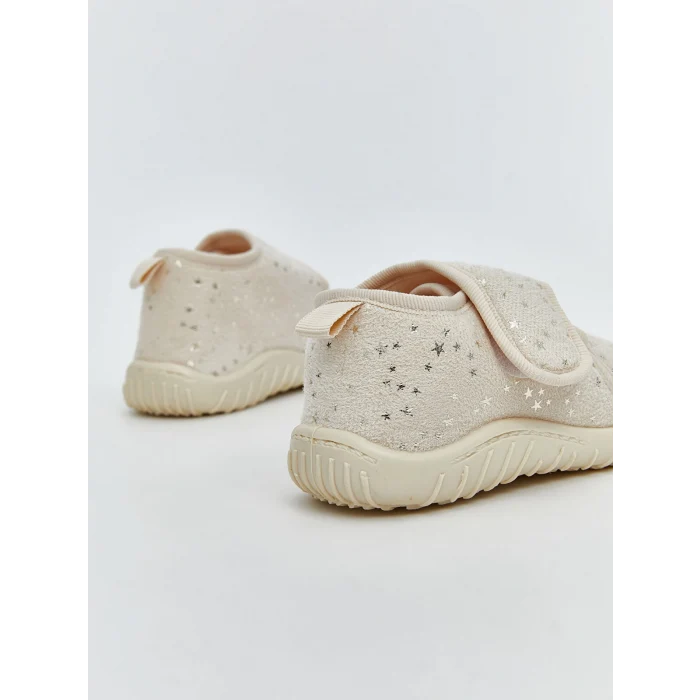 LCW STEPS Bej Yıldız Desenli Kız Bebek Panduf