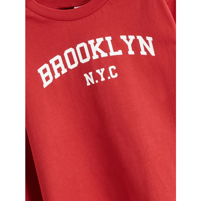 LCW baby Kırmızı Brooklyn Baskılı Erkek Bebek Tişört