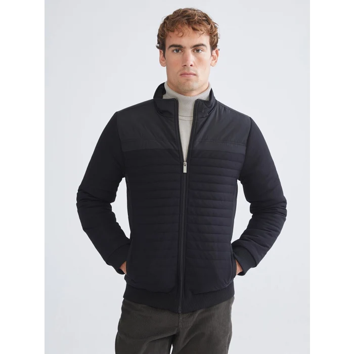 LCWAIKIKI Classic Siyah Standart Kalıp Dik Yaka Erkek Triko Mont