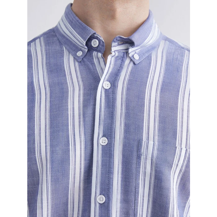 LCWAIKIKI Classic Lacivert Regular Fit Kısa Kollu Çizgili Erkek Gömlek