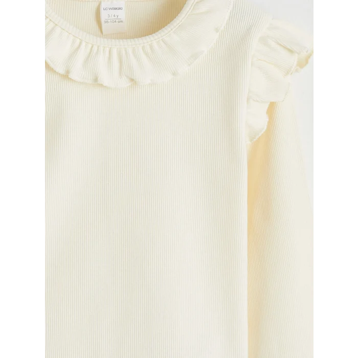 LCW baby Ekru Yaka ve Omuzları Fırfırlı Kız Bebek Tişört