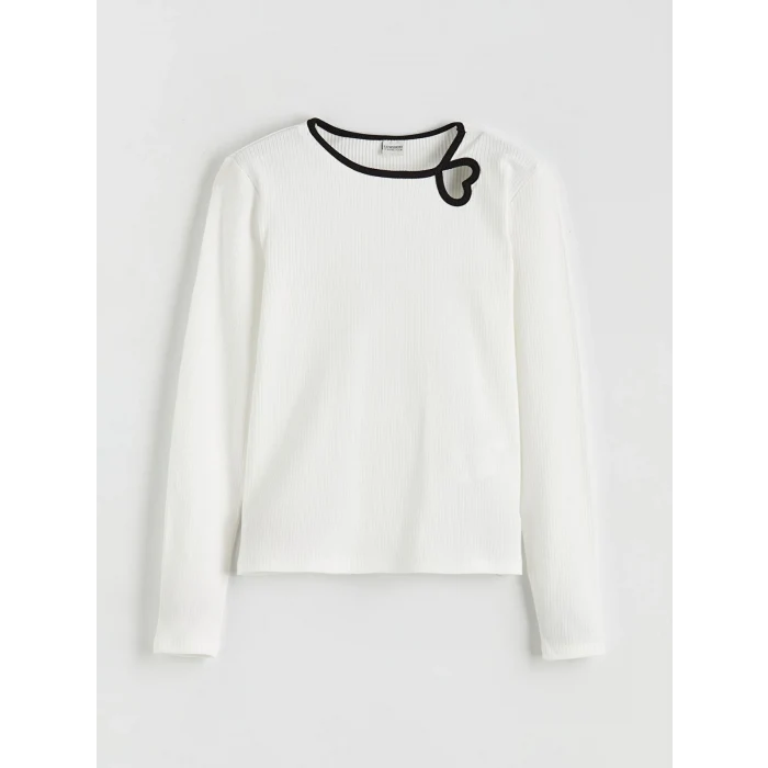 LCW Kids Ekru Bisiklet Yaka Kalp Detaylı Kız Çocuk Tişört