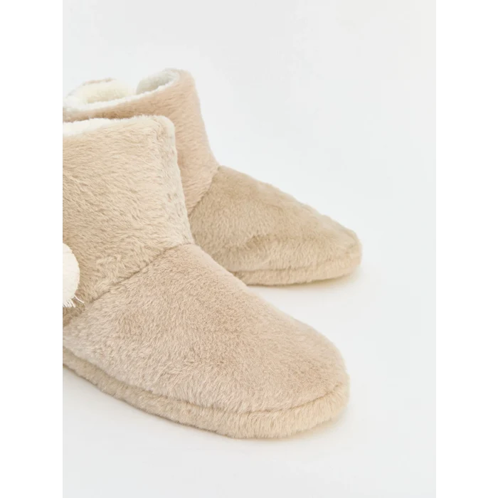 LCW STEPS Bej Pelüş Ponponlu Kadın Panduf