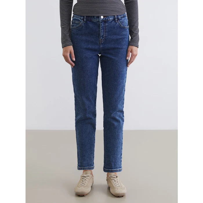 LCWAIKIKI Classic İndigo Slim Mom İçi Şardonlu Kadın Jean Pantolon