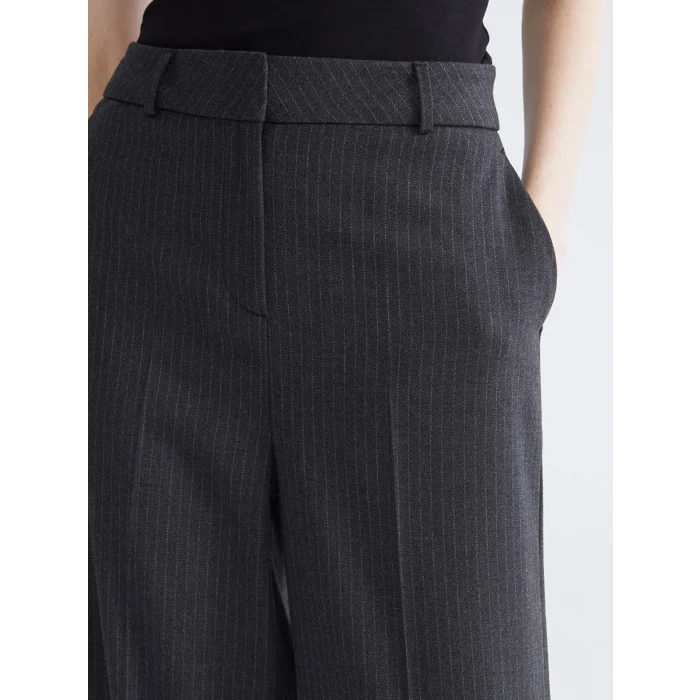 LCWAIKIKI Classic Gri Çizgili Geniş Paça Kadın Pantolon