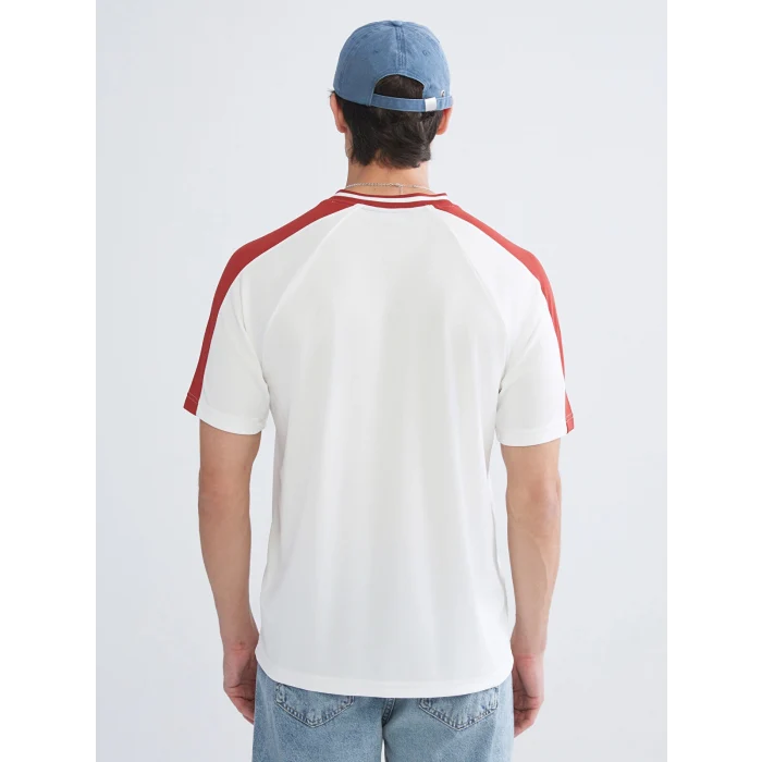 XSIDE Ekru V Yaka Kısa Kollu Baskılı Erkek Tişört