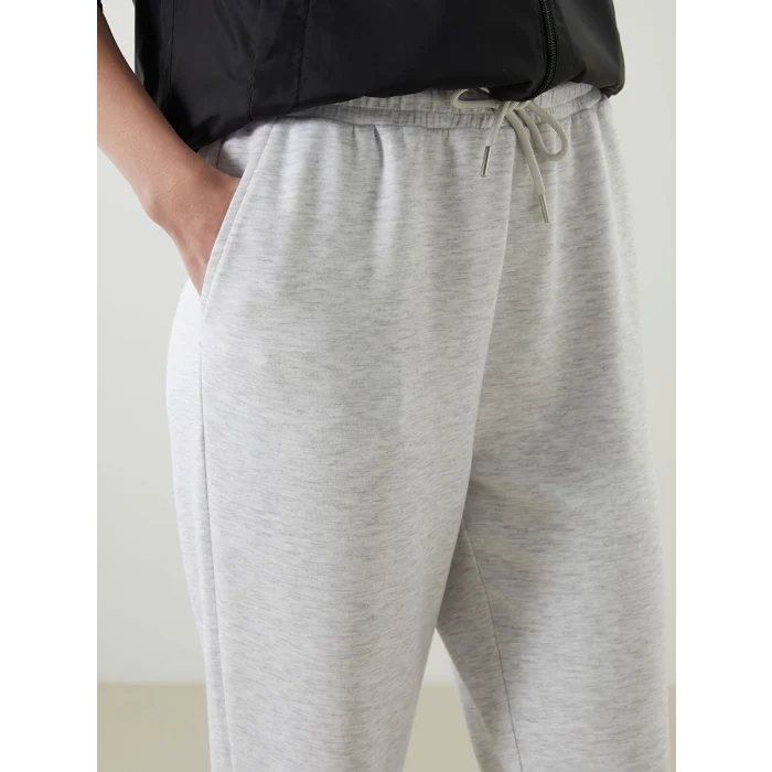 LCWAIKIKI Classic Beyaz Beli Lastikli Kadın Jogger Eşofman Altı