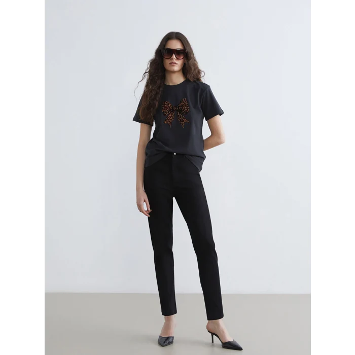 LCWAIKIKI Classic Siyah Beli Lastikli Slim Mom Kadın Jean Pantolon